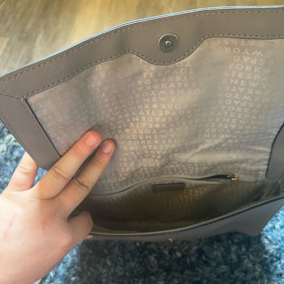 Grey slender Kate spade purse with gold chain and shoulder strap - Picture 2 of 3